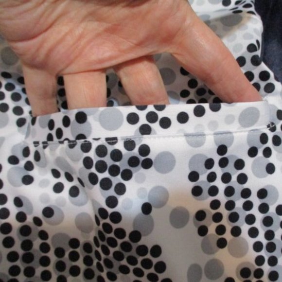 Polka Dot Mini Skort with pocket - Picture 6 of 6